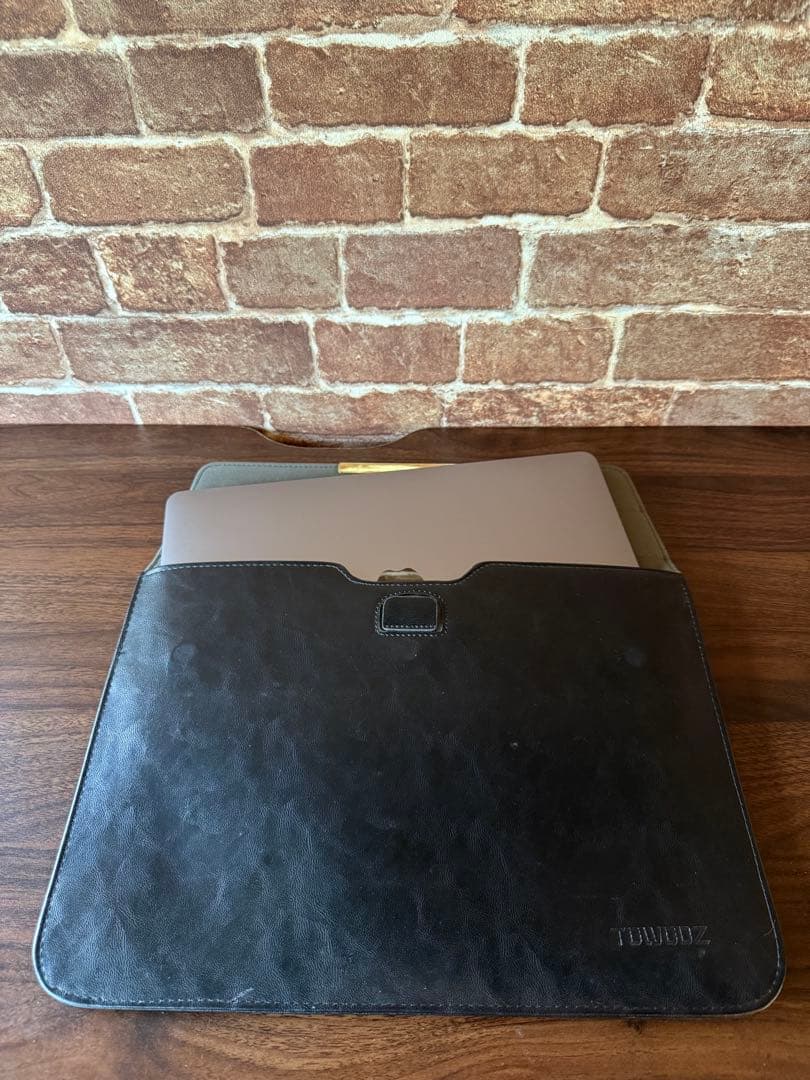 Apple MacBook Air M1 (2020) 本体