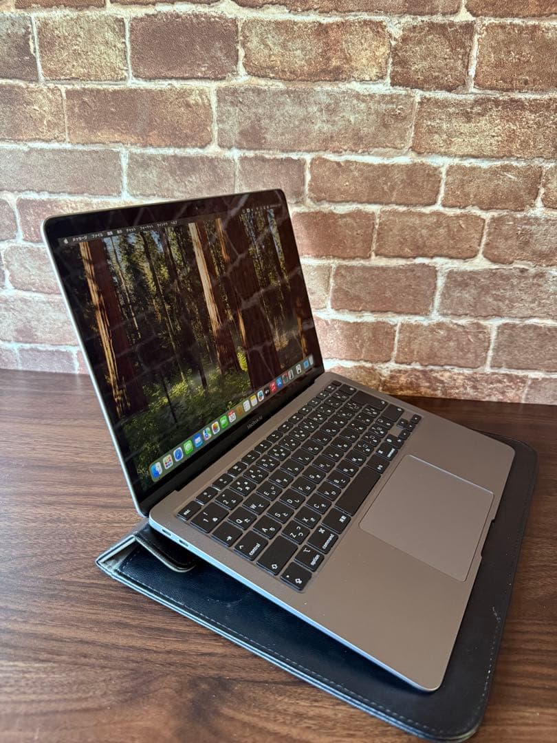 Apple MacBook Air M1 (2020) 本体