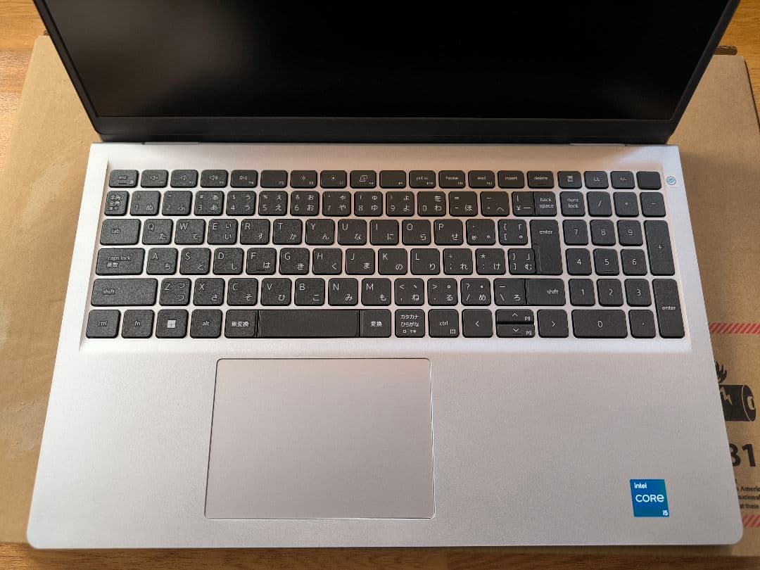 DELL inspiron 15 3520　Core i5ノートパソコン+おまけ