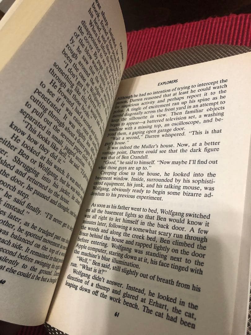 洋書 Explorers - e Gipe