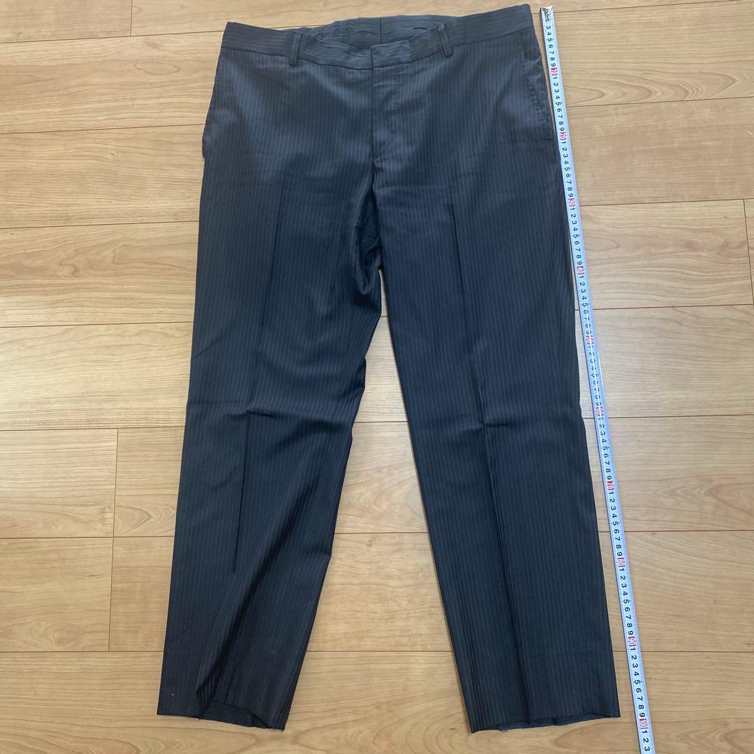 GUCCIストライプスーツブラックにネイビーストライプ52