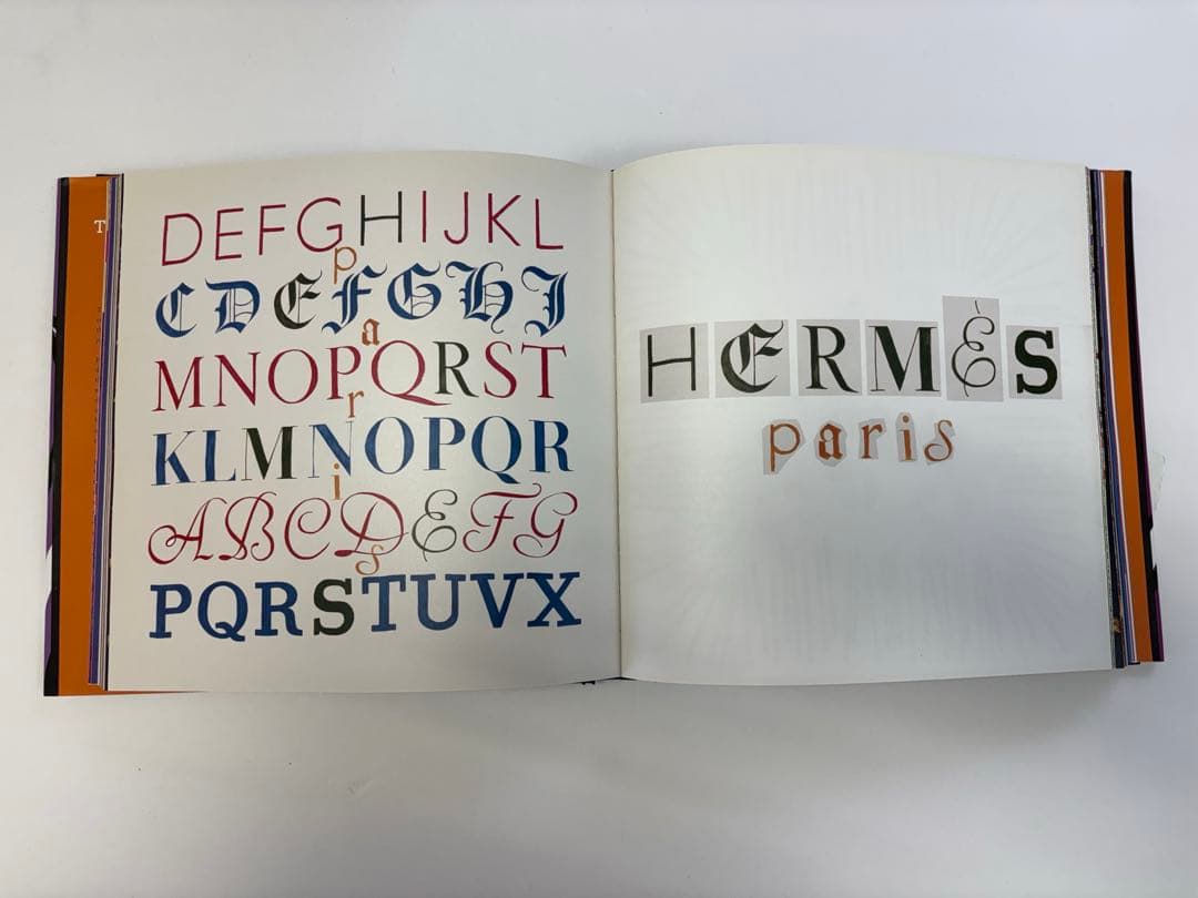 THE HERMÈS SCARF 歴史と神秘　美品