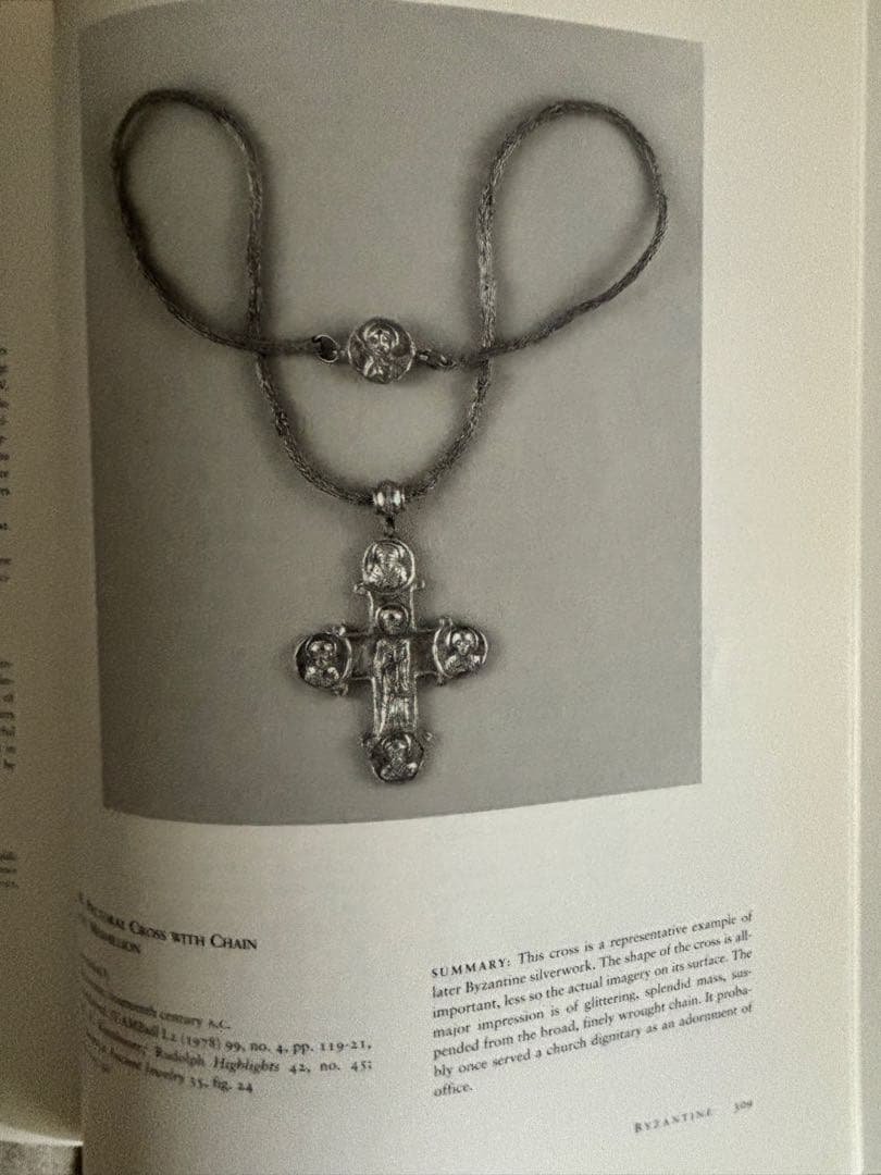 アート・デザイン・音楽 A Golden Legacy: Ancient Jewelry