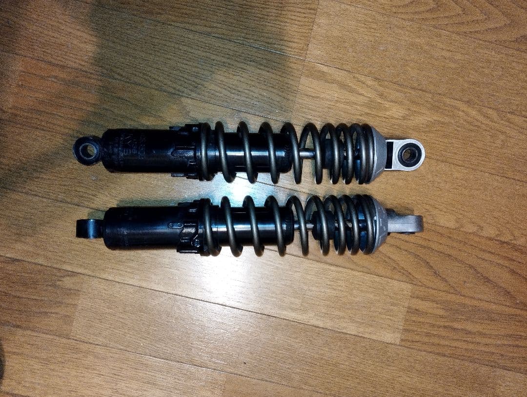 ゆう、ＫＹＢ TGS350B リアショック Z2 Z1 sr tw CB