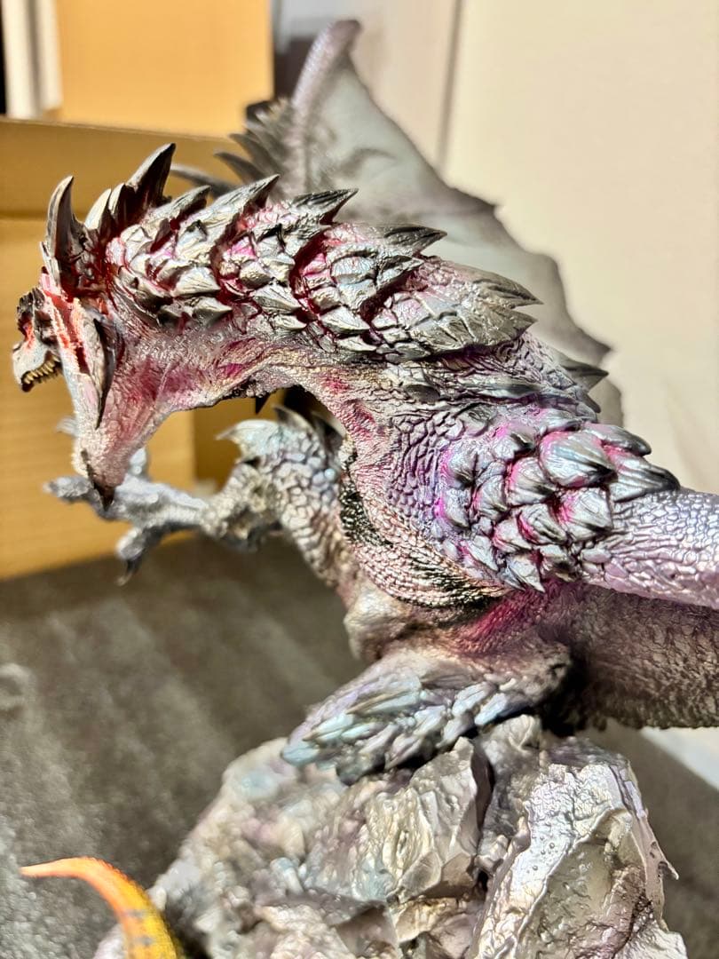 モンスターハンター フィギュア リオレウス希少種 ガレージキット