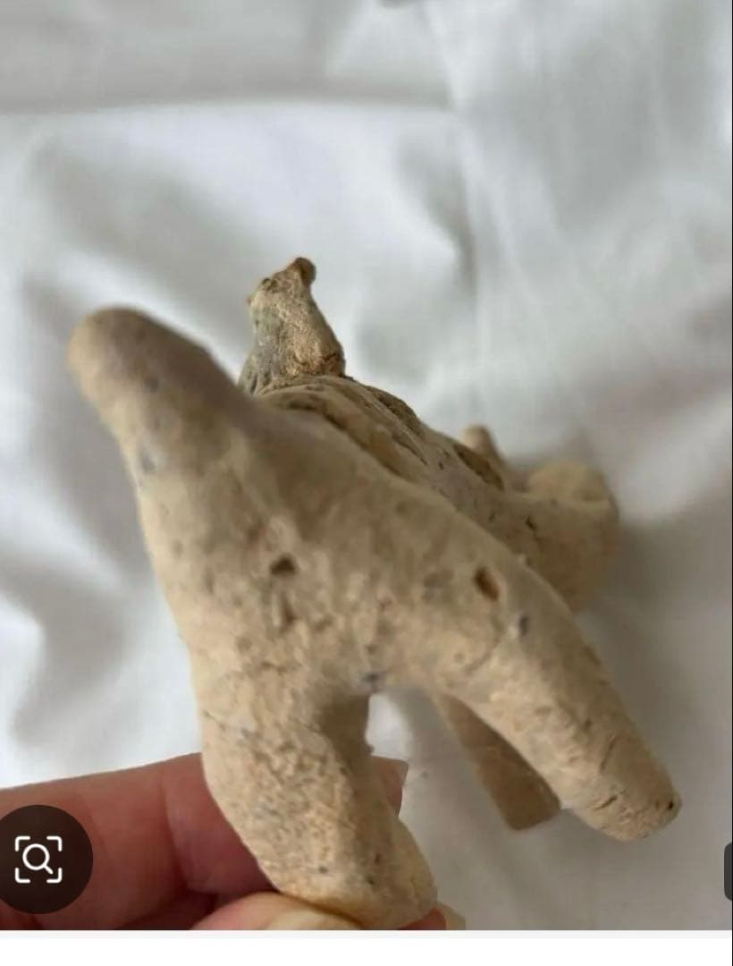 長田恵　大きめお皿と猫の置き物