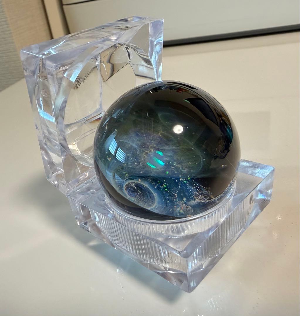 美品 ⭐️ 宇宙ガラス　大　手のひらサイズ　ガラス細工　ガラスアート　ラメ