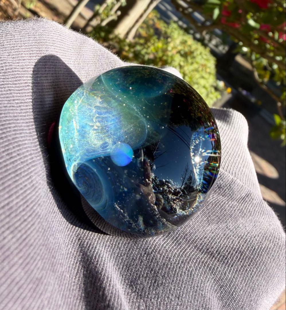 美品 ⭐️ 宇宙ガラス　大　手のひらサイズ　ガラス細工　ガラスアート　ラメ