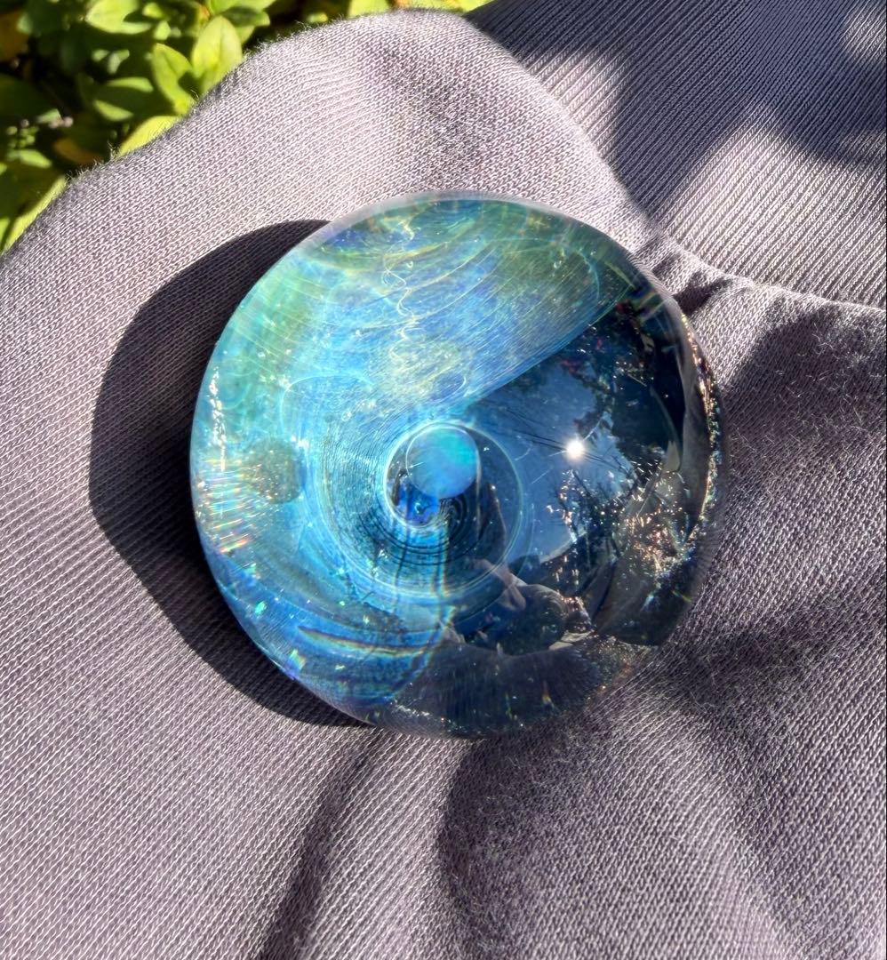 美品 ⭐️ 宇宙ガラス　大　手のひらサイズ　ガラス細工　ガラスアート　ラメ