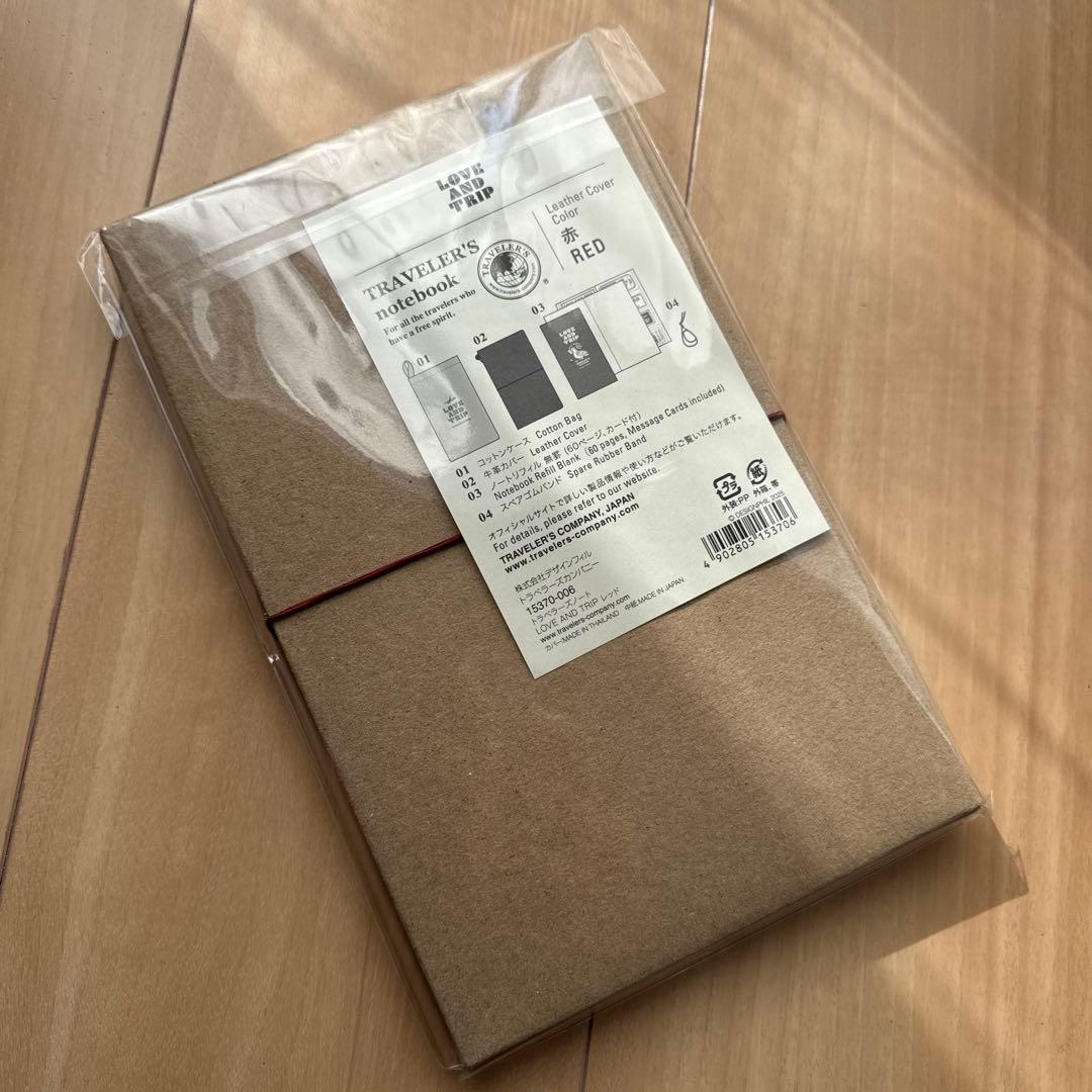 トラベラーズノート レギュラーサイズ LOVE AND TRIP レッド