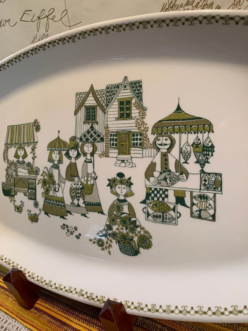 北欧ビンテージ　figgjo フィッギオMarket柄の横幅40㎝の大皿！