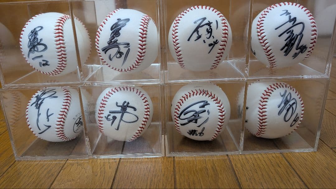 千葉ロッテマリーンズ 　直筆サインボール　62個ケース付き　＋1個（追加）