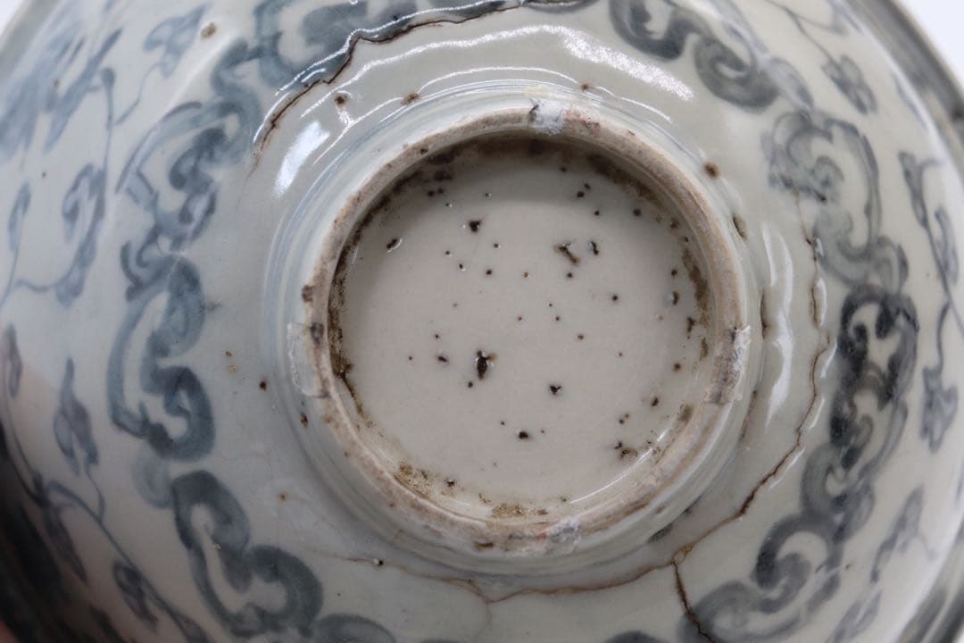 中国　明時代初期　染付　花卉如意紋大碗　アンティーク　送料込み1005