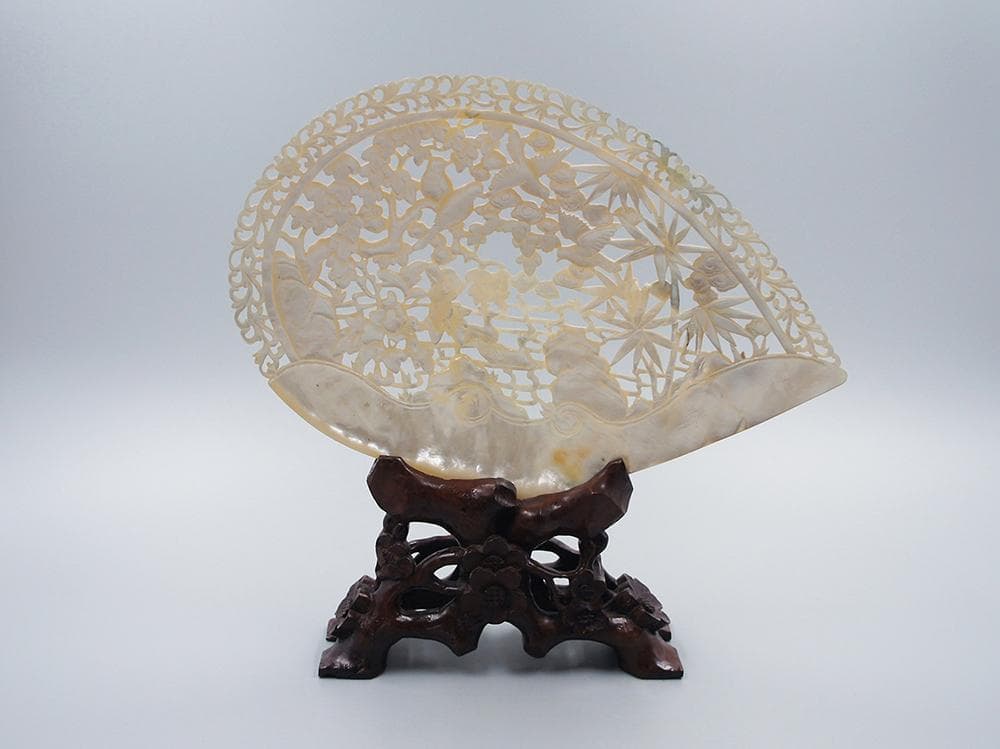 【貝】　★ 文房 貝彫花鳥図擺件 ★　清朝期　竹 牡丹 喜鵲 彫刻文様　雅玩雑項