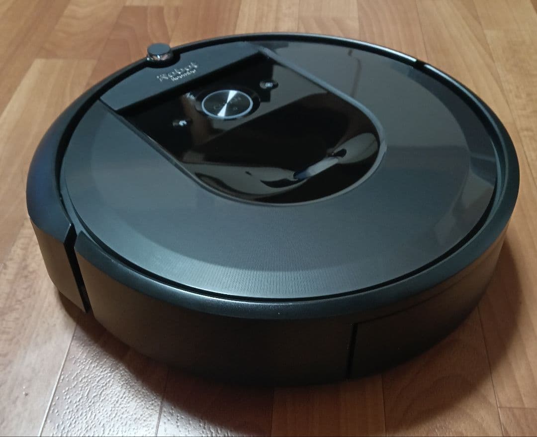 ルンバiRobotルンバi7+合計使用時間70時間未満　美品