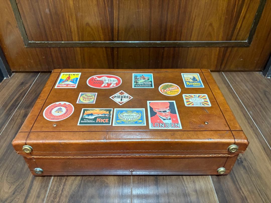 ヴィンテージ　トランク　ルイ・ヴィトン旅行ステッカー