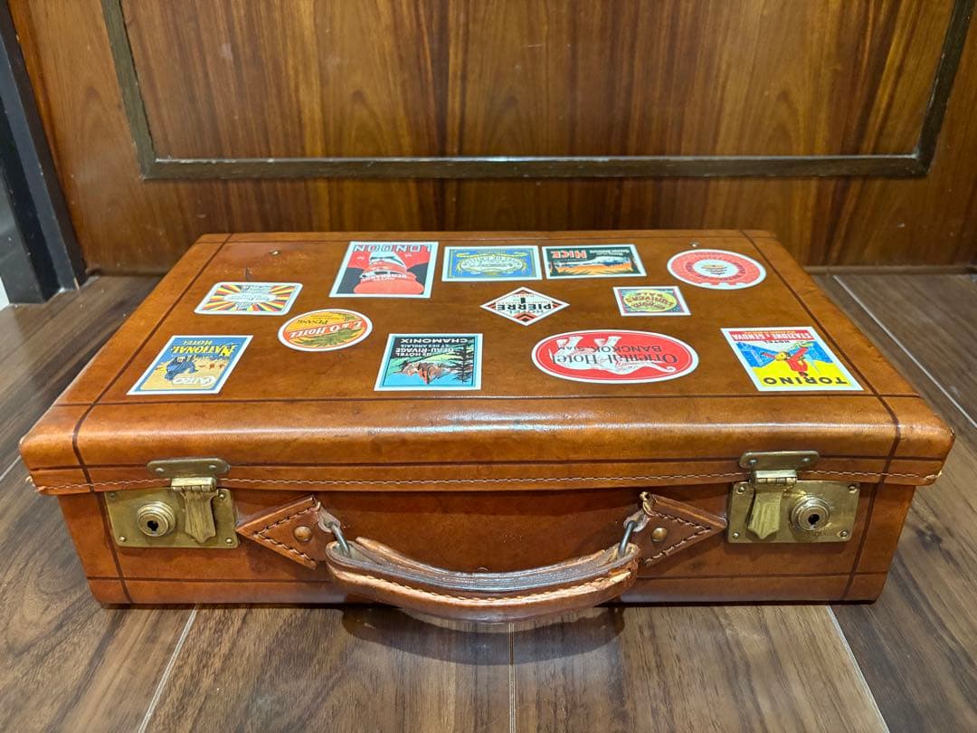 ヴィンテージ　トランク　ルイ・ヴィトン旅行ステッカー