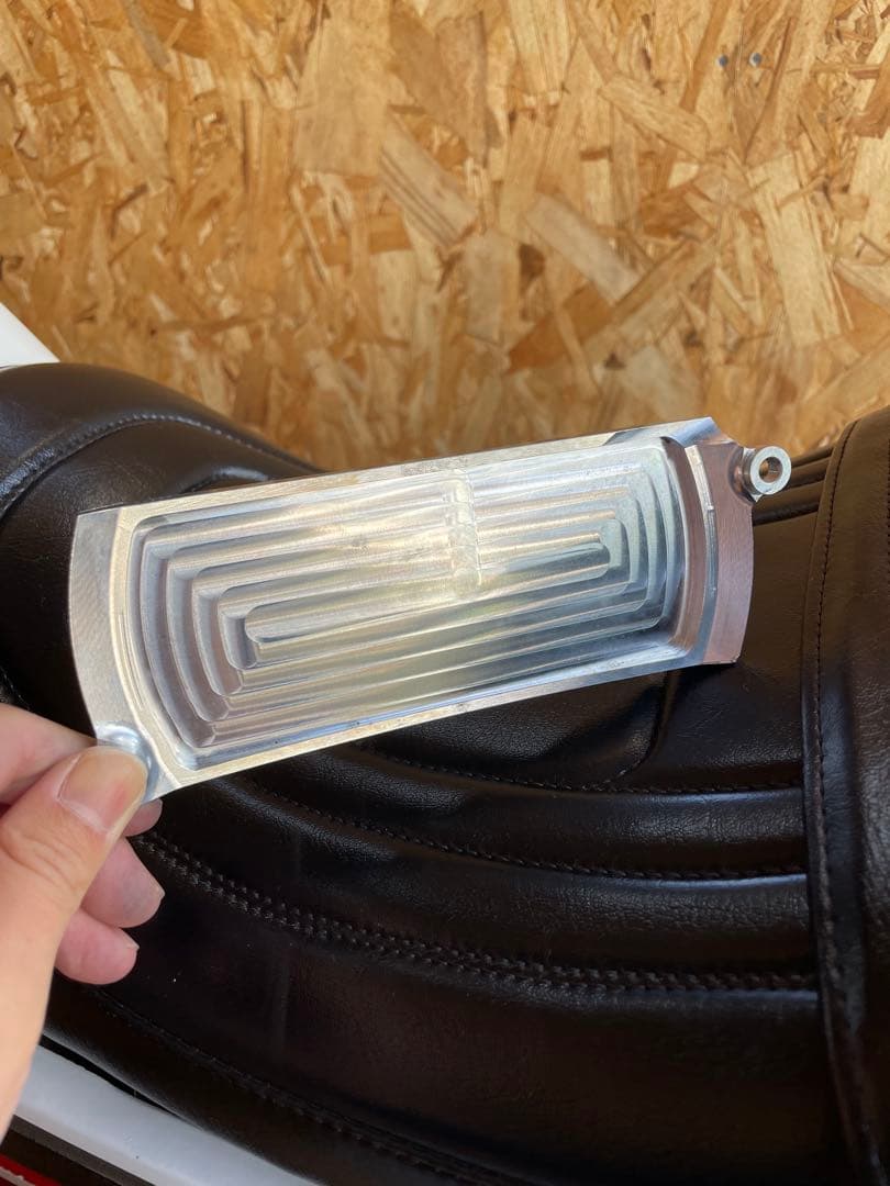 cbx400f cbr400fクラッチカバー　サイドビュー　ワンオフ