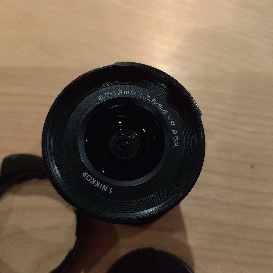 Nikon 1 NIKKOR 6.7-13mm f/3.5-5.6 VRレンズ