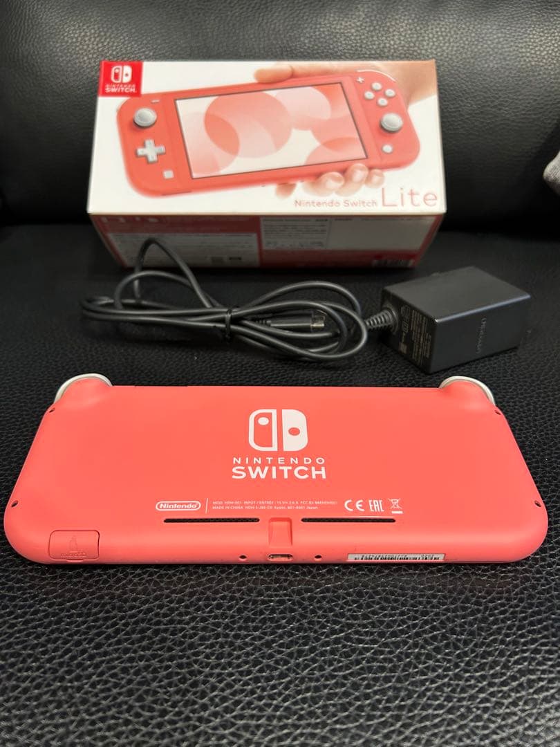 Nintendo Switch Lite コーラル本体　ジャンク　付属品あり