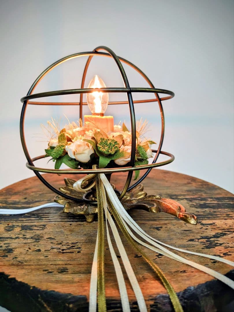 フランスアンティーク✨️キャンドル テーブルランプ　布花リース✩メタルシェード付