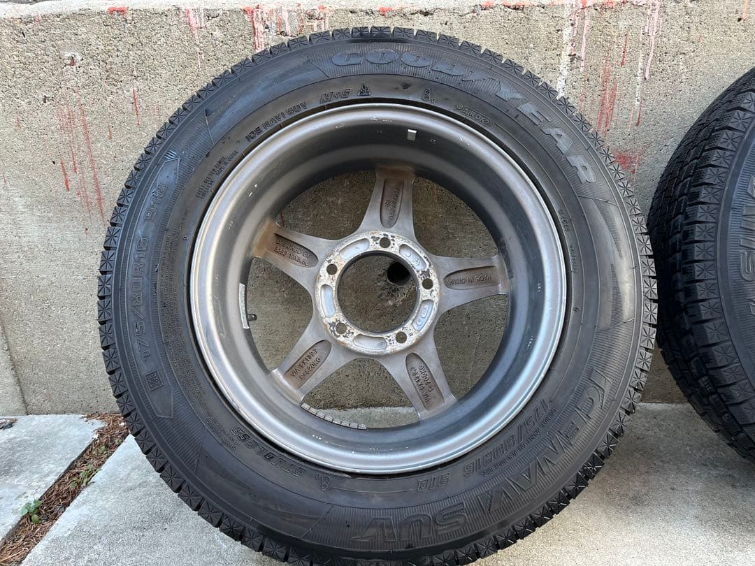 ジムニー　スタッドレスタイヤホイール4本セット　グッドイヤーアイスナビ　22年製