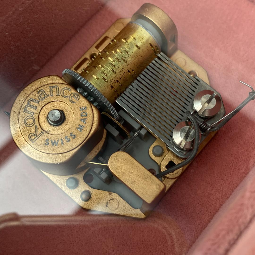 ◆新品同様◎REUGE リュージュ 小物入れオルゴール 象嵌細工 鍵付き