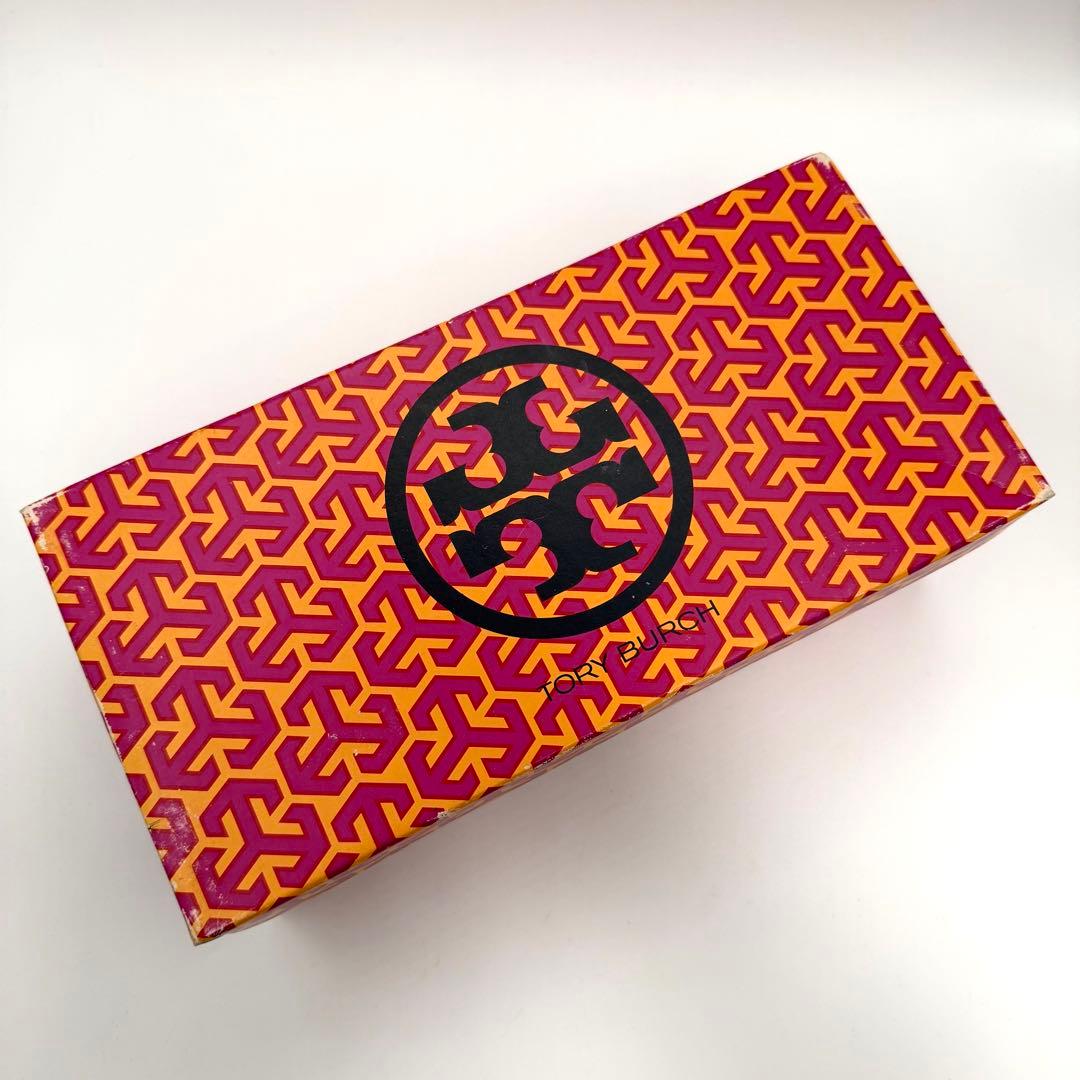 超美品　TORY BURCH ブラック フラットシューズ　GD金具　25.5㎝