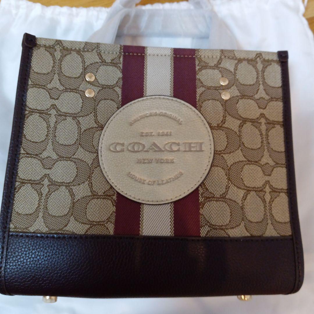 専用新品☆COACH ショルダーバッグ　デンプシー トート 22 シグネチャー