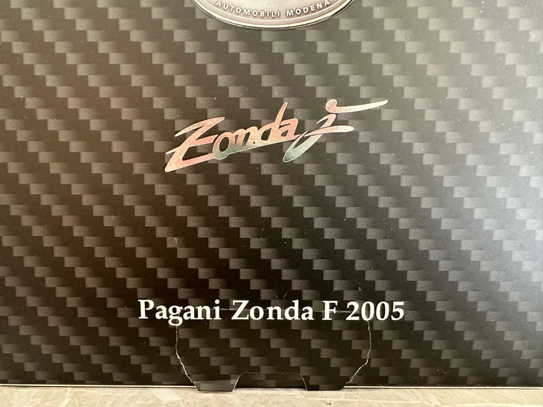 Almost Real 1/18 パガーニ ゾンダ ブラックカーボン 当日発送