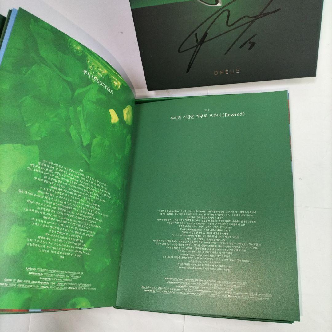 緑 ONEUS⭐ファヌン HWANWOONG⭐直筆サイン付き⭐️トレカ付き