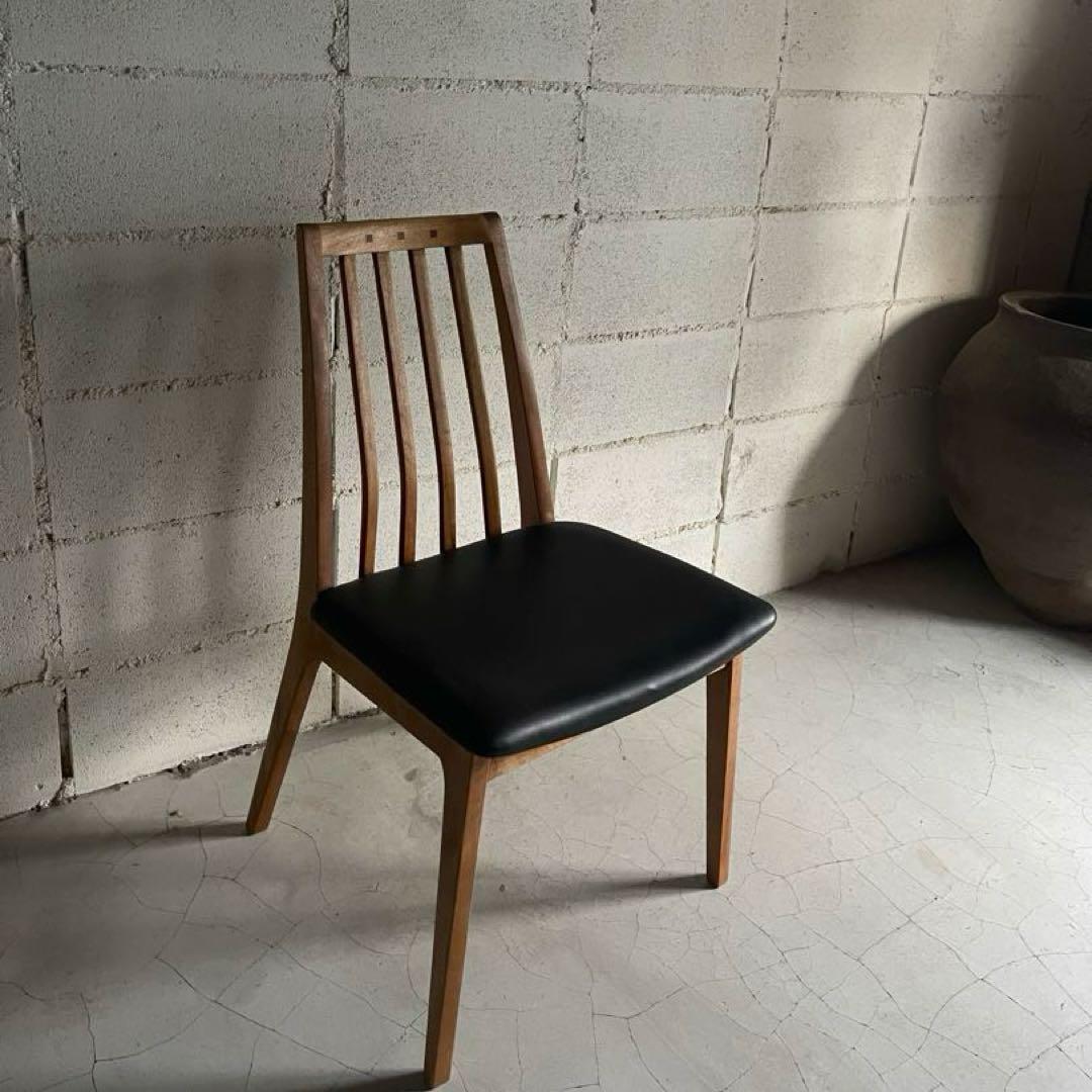 BOSCO ボスコ　ダイニングチェア　北欧　合皮レザー　朝日木材加工　アクタス