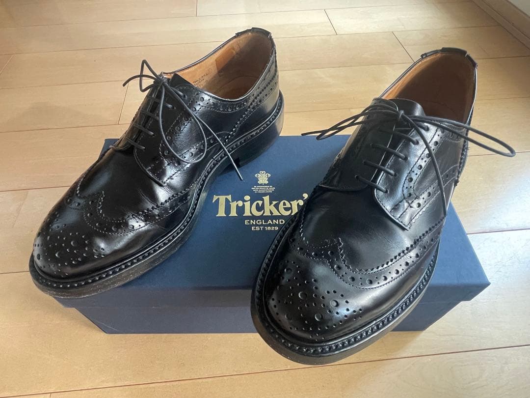 トリッカーズ 8064 ウイングチップ　黒