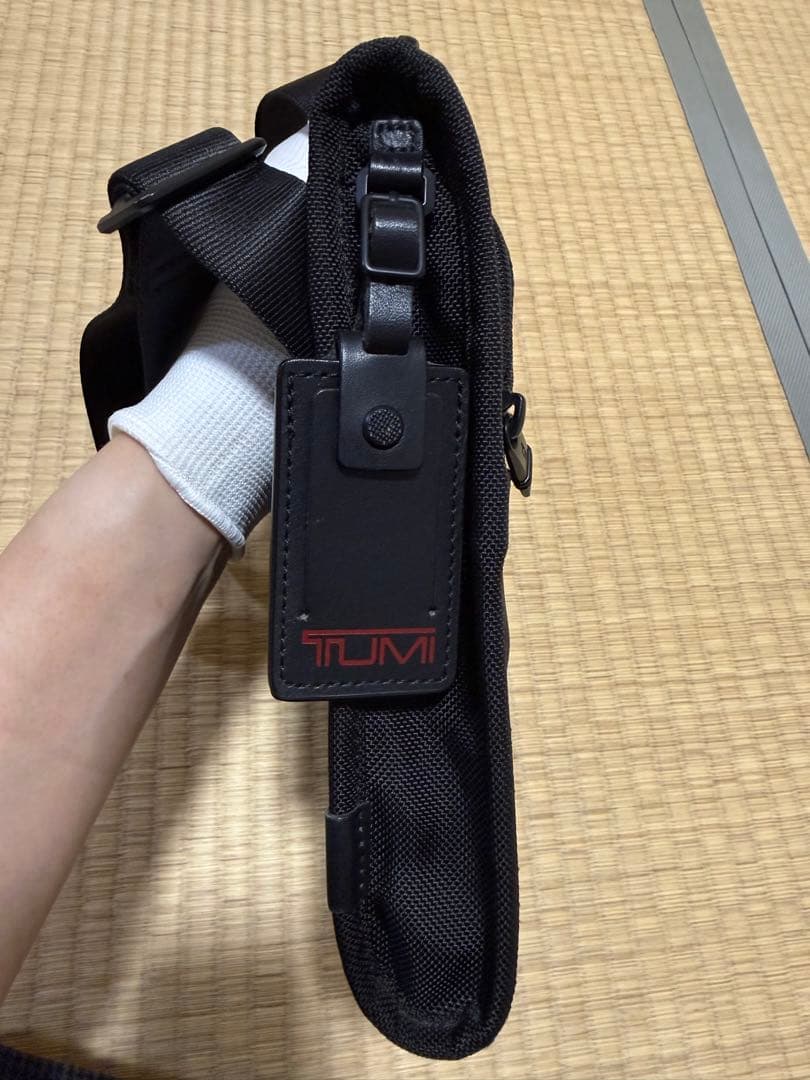 TUMI ショルダーバック　ALPHA