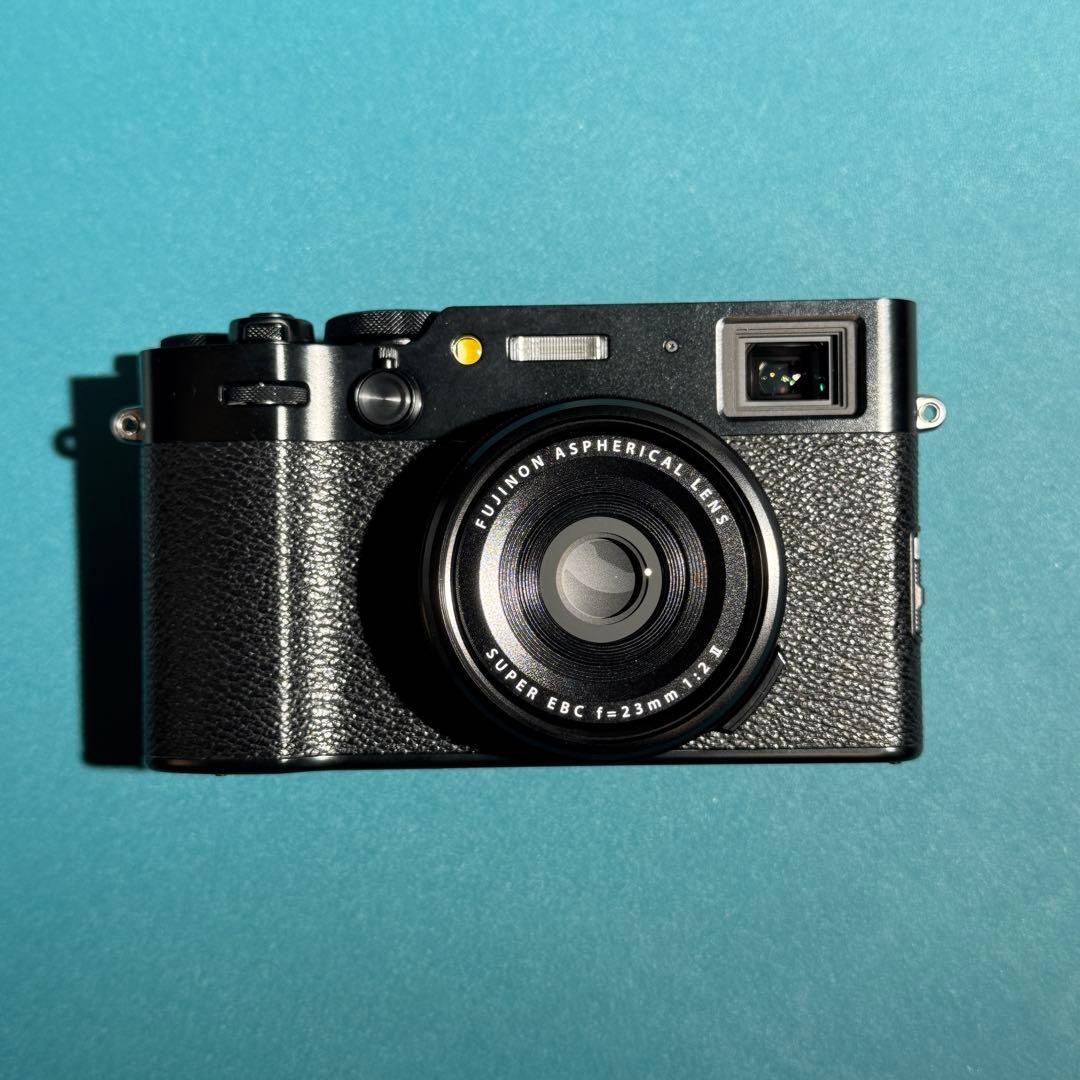 美品　2026年1月購入　X100VI BLACK 日英版　FUJIFILM