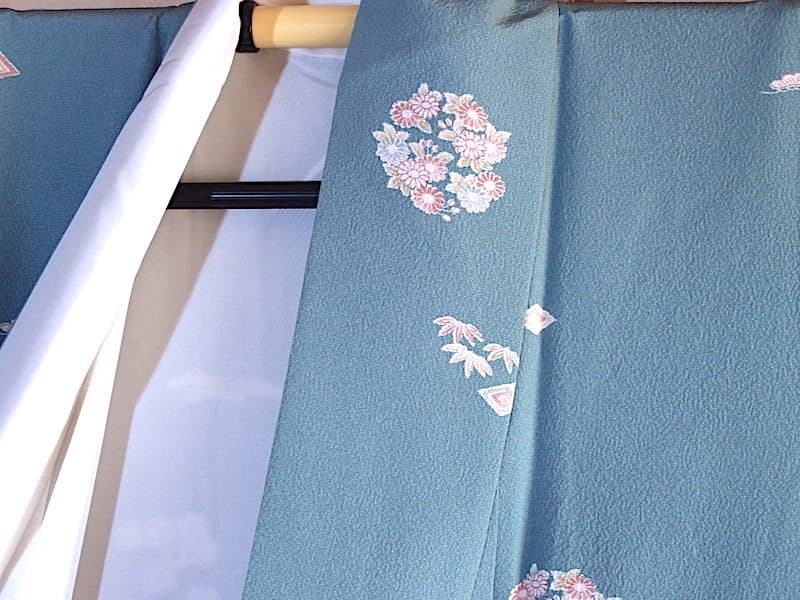 伊勢丹誂　染め小紋（花丸文）裄65,5　正絹美品