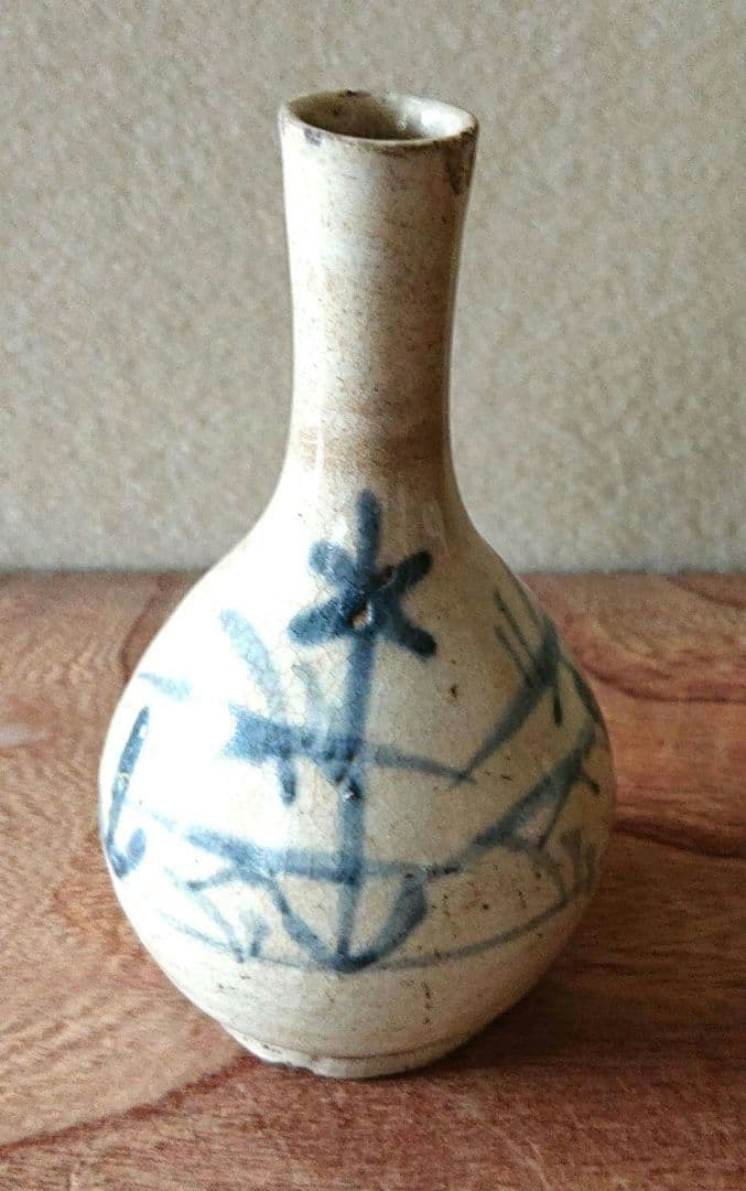 古伊万里一輪差し 青い絵付け