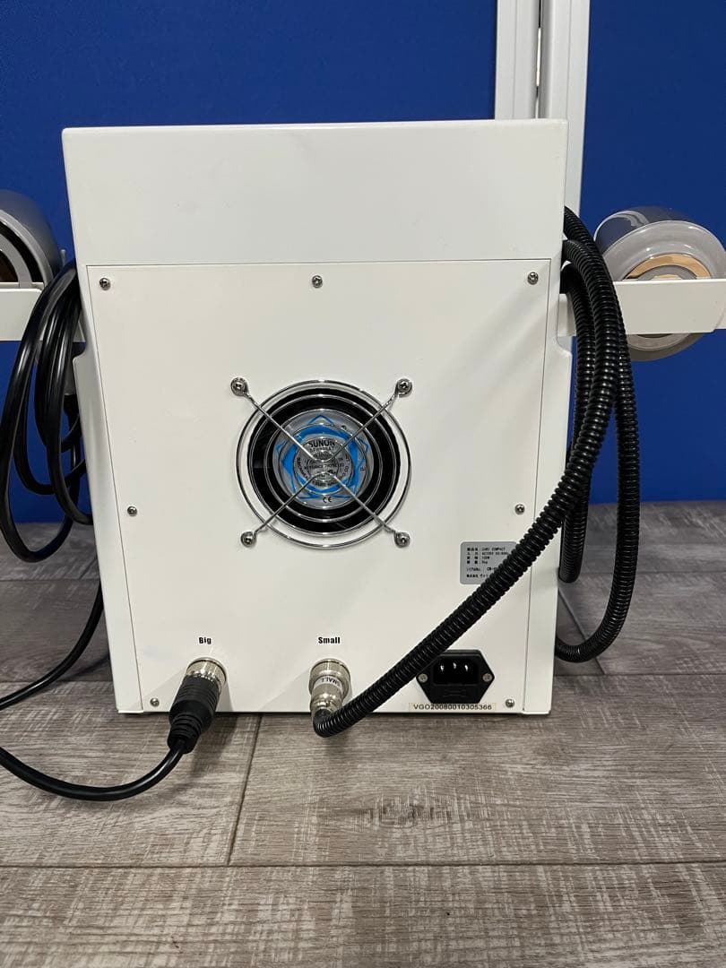 ヴァリュゲイツ　CABI COMPACT 痩身機器 ホワイト