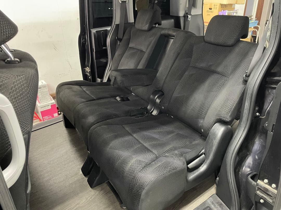 ホンダ ステップワゴン2.0 スパーダ Z フリップダウン　8人乗り