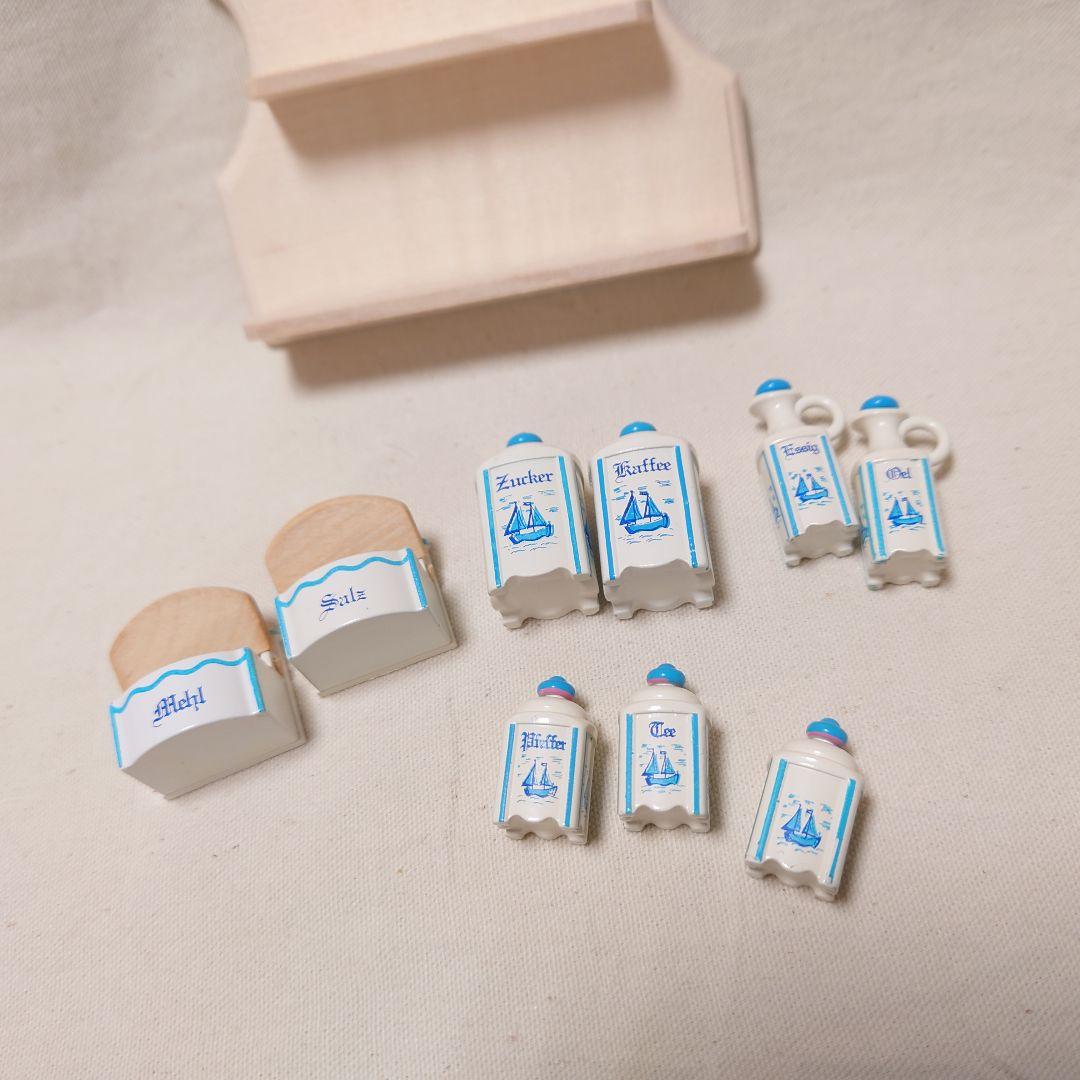 ヨット柄の水色キャニスターと棚のセット ボードヘニッヒ ドールハウス ミニチュア
