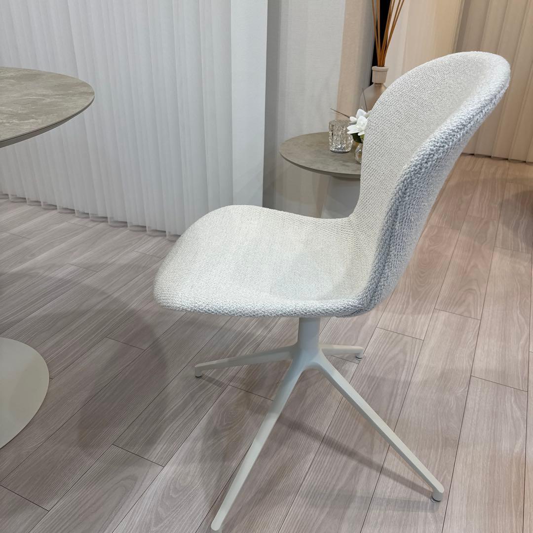 ボーコンセプト アデレード 回転チェア