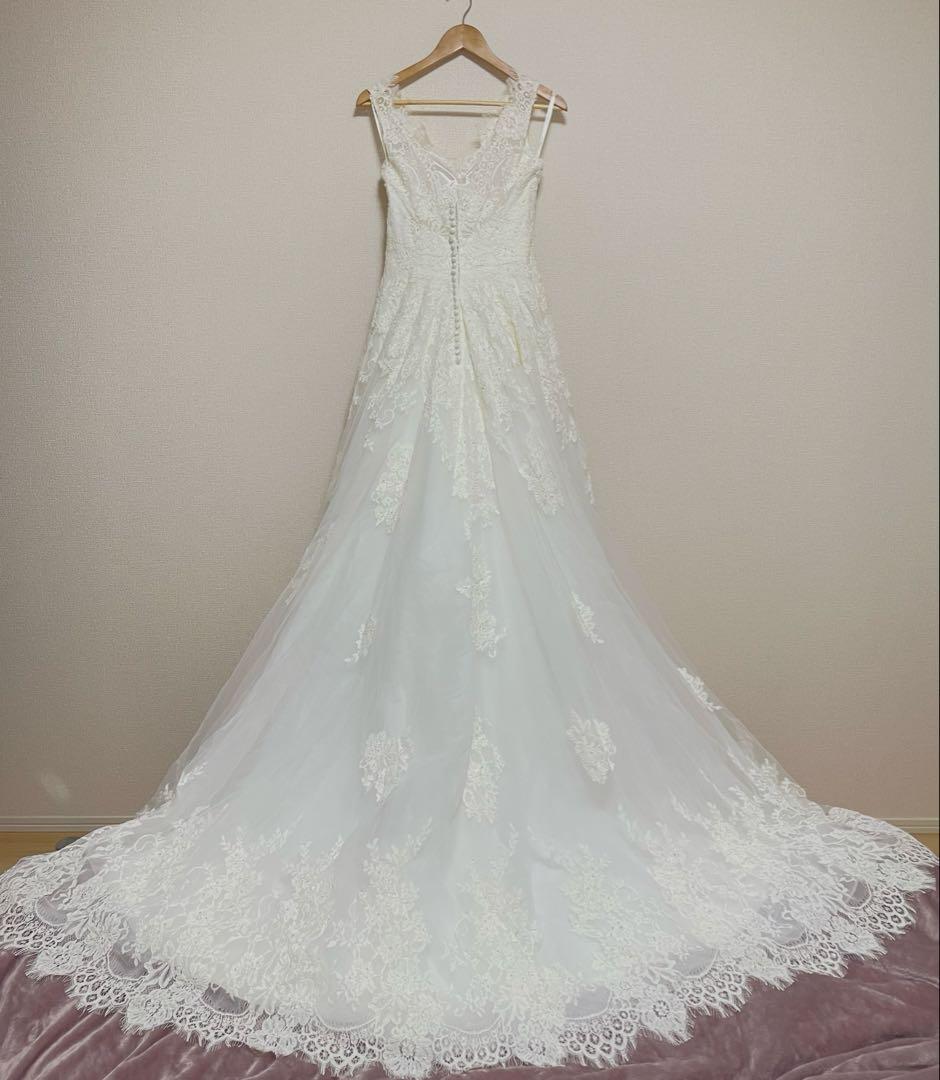 ココメロディ チュール レース ビジュー Vネック ウェディングドレス 9号