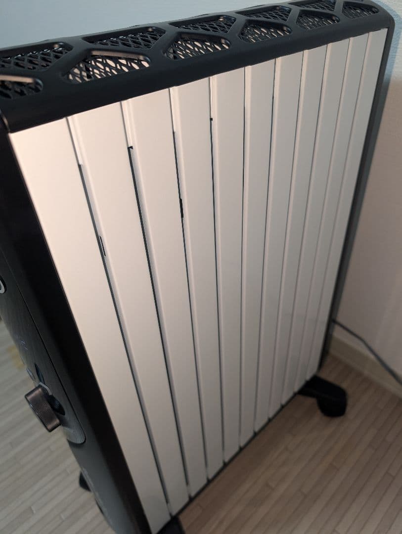 【美品】　デロンギ　マルチダイナミックヒーター　MDHU15-BK リモコン付き