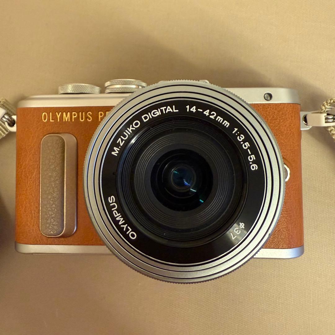 オリンパス　　pen e pl8 カバー　バッテリー　充電器　レンズ　カメラ