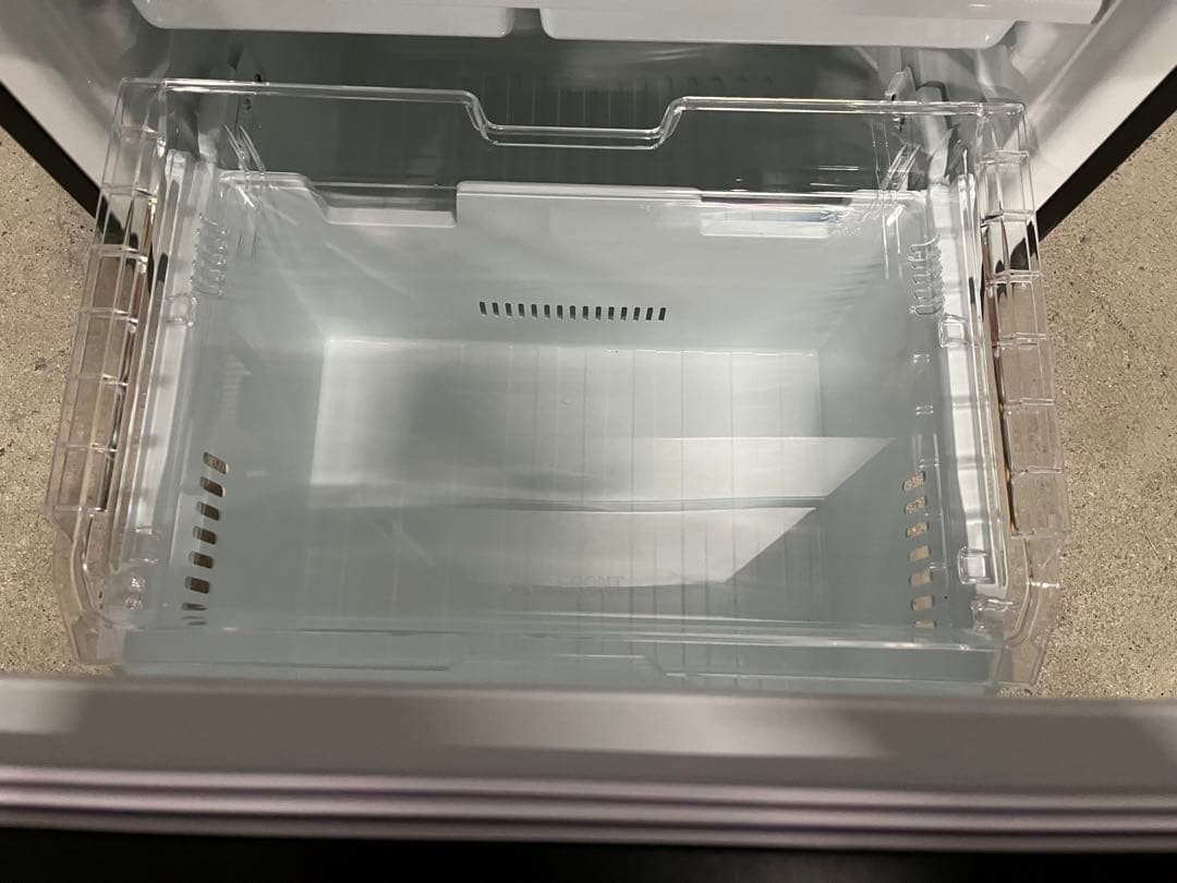 ☆1.【極美品】TOSHIBA 3ドア冷蔵庫 GR-W33SC 2025年製