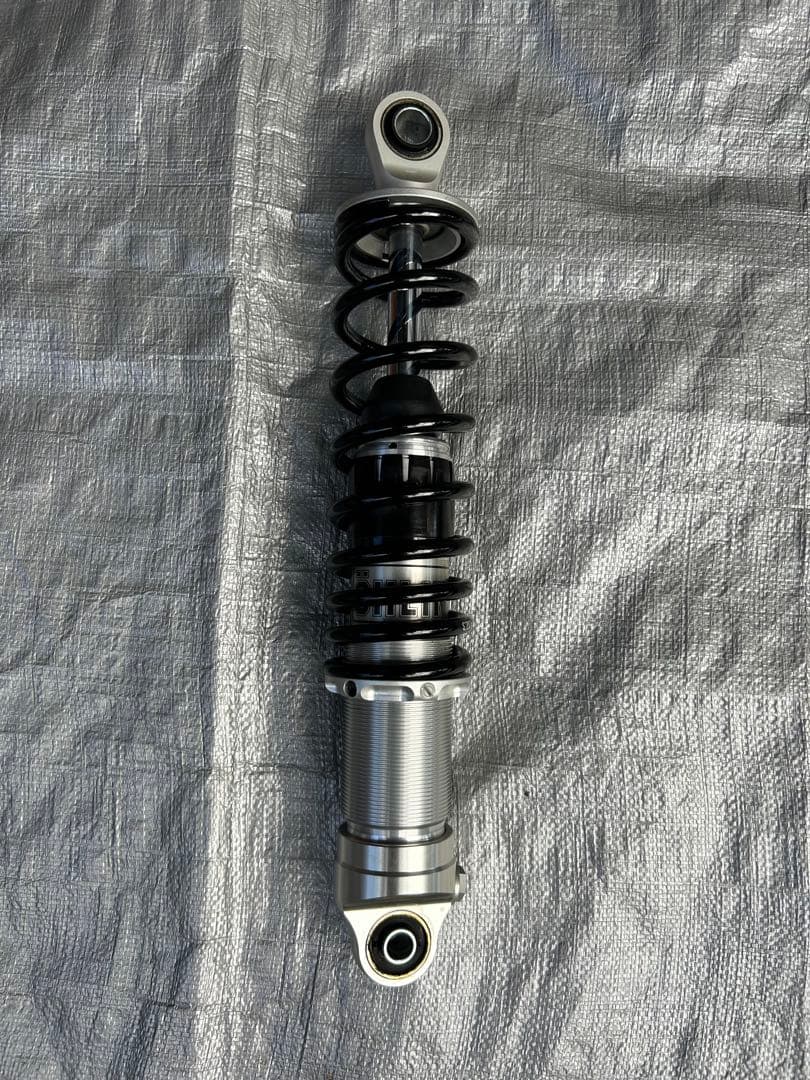 カワサキW800オーリンズリアサス