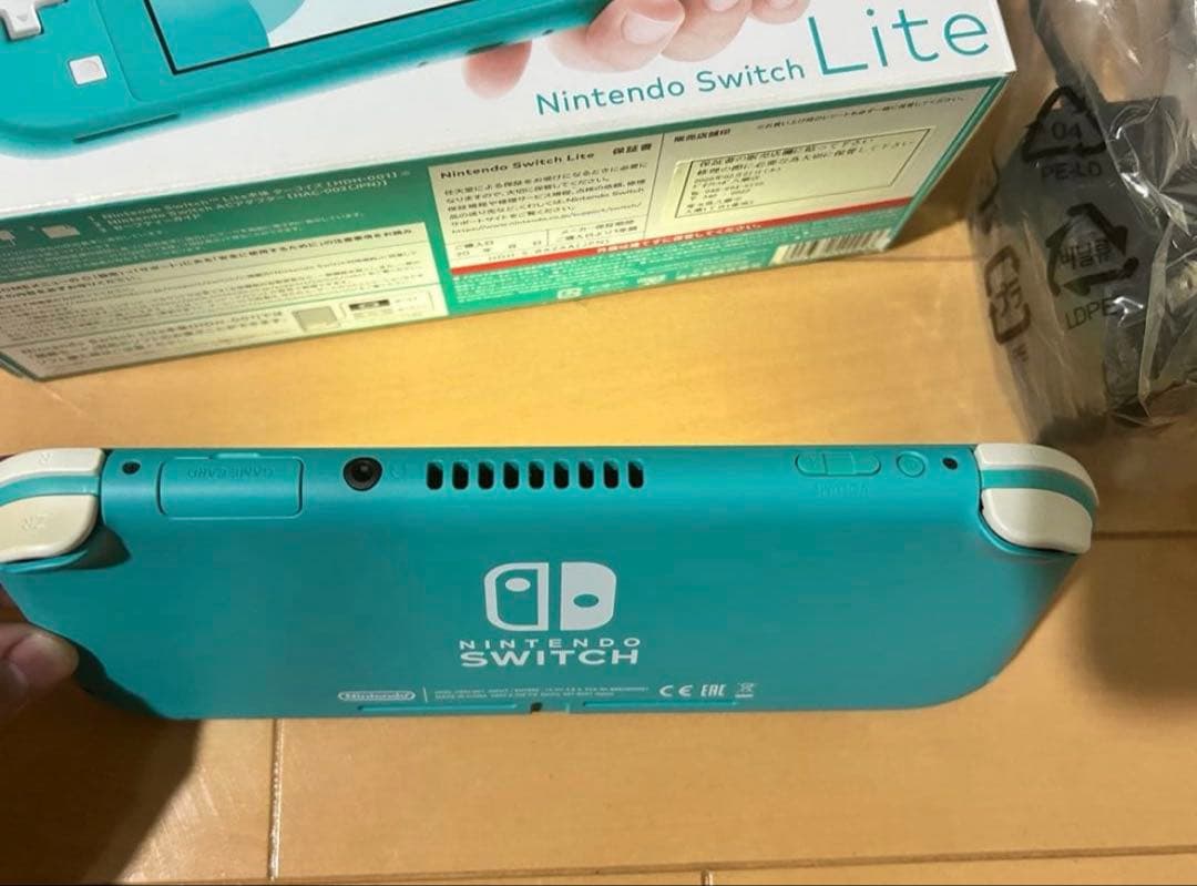 ニンテンドースイッチライトターコイズ