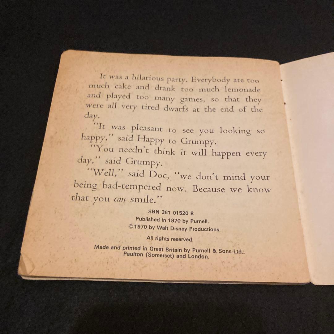 白雪姫のいない7人のこびと　英語　英国製　1970出版 ビンテージ　古本