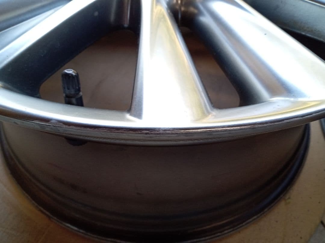 ハリアー純正ホイール