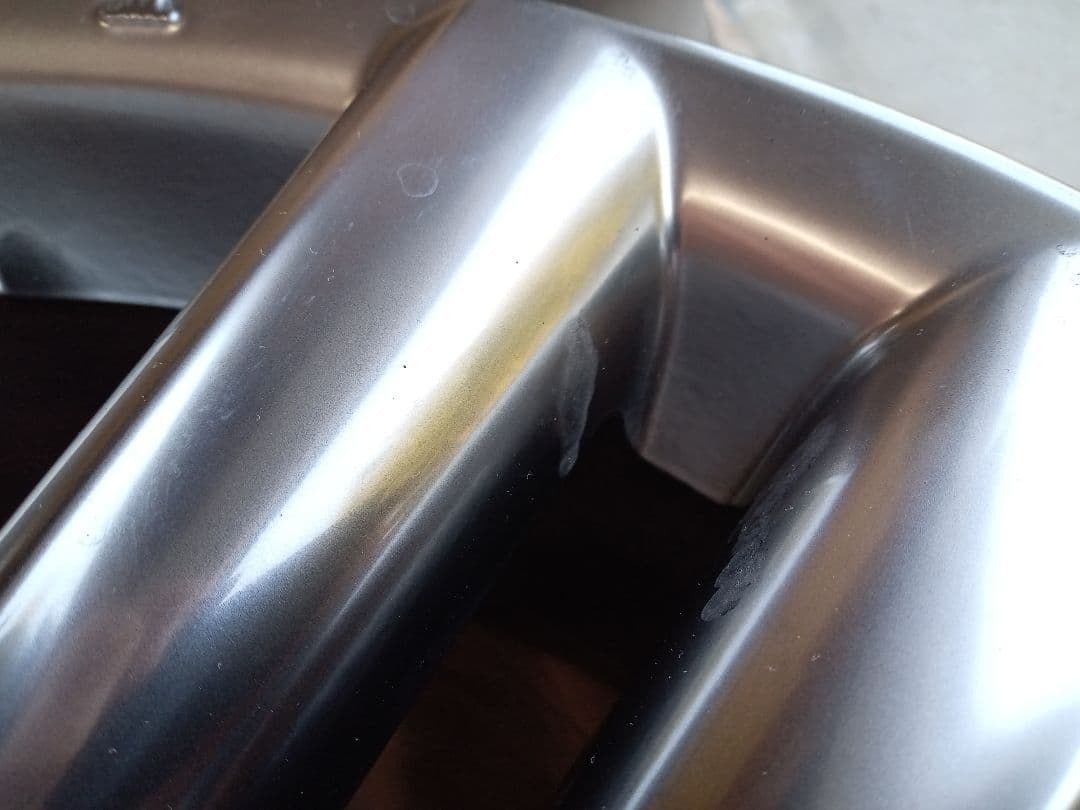 ハリアー純正ホイール